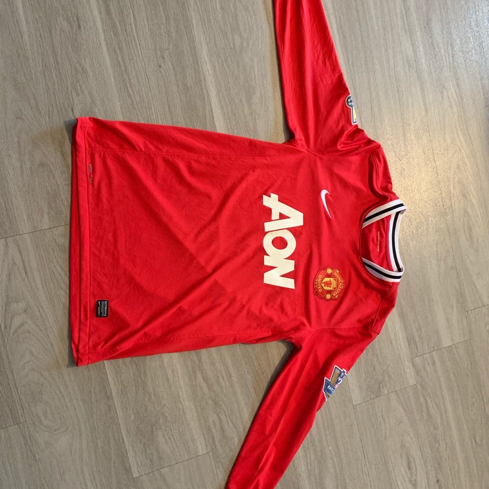 Vintage Wayne Rooney premier league jersey